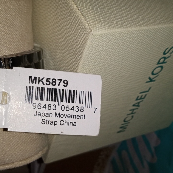 FABULOUS MICHAEL KORS ROSEGOLD SUPER BLING & GUN METAL LARGE WATCH W MK WRISTLET - Picture 6 of 7